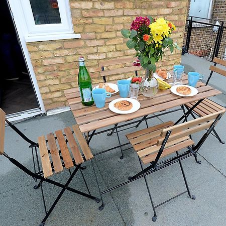 2 Bed Terraced Flat Piccadilly Line Apartment London Bagian luar foto
