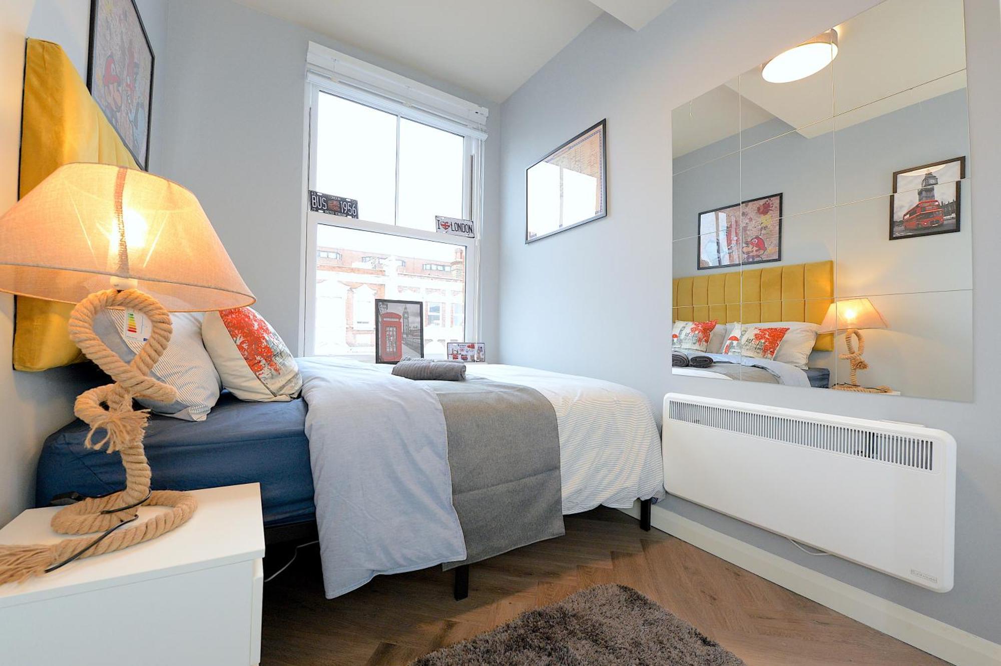 2 Bed Terraced Flat Piccadilly Line Apartment London Bagian luar foto